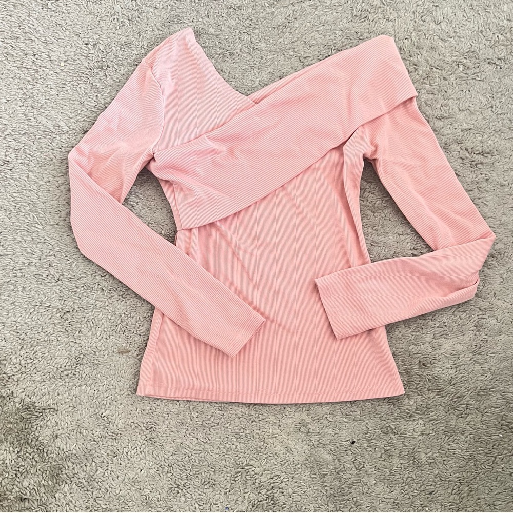 Pink ribbed shirt